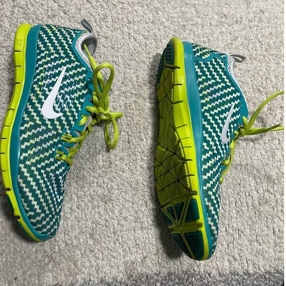 Nike Free Women's Size 8.5 TR Fit 5.0 Athletic Running Shoes Green - Picture 6 of 11